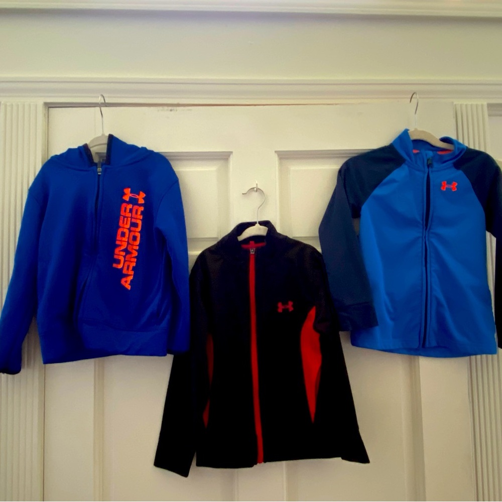 Lot bundle 3 Boys Under Armour jackets size 5
